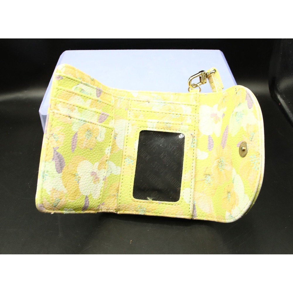 Steve Madden Floral Print Trifold Wallet Wristlet with ID Window - Picture 4 of 8